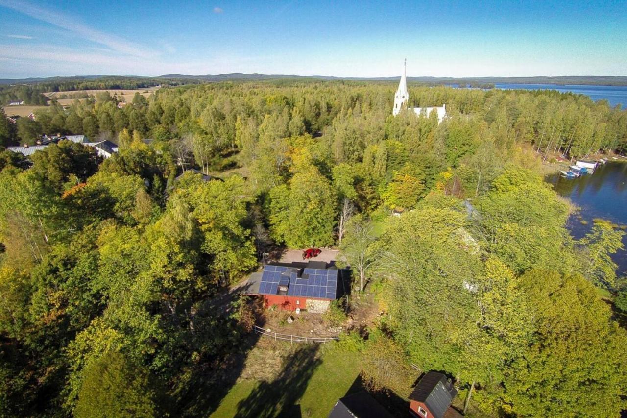 Romantic Spa Villa With Fireplace By The Lake Stjarnsund Exterior foto
